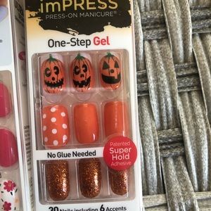 Holiday Impress press on nails